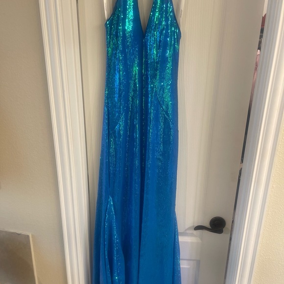 Prom Dress - Picture 3 of 4